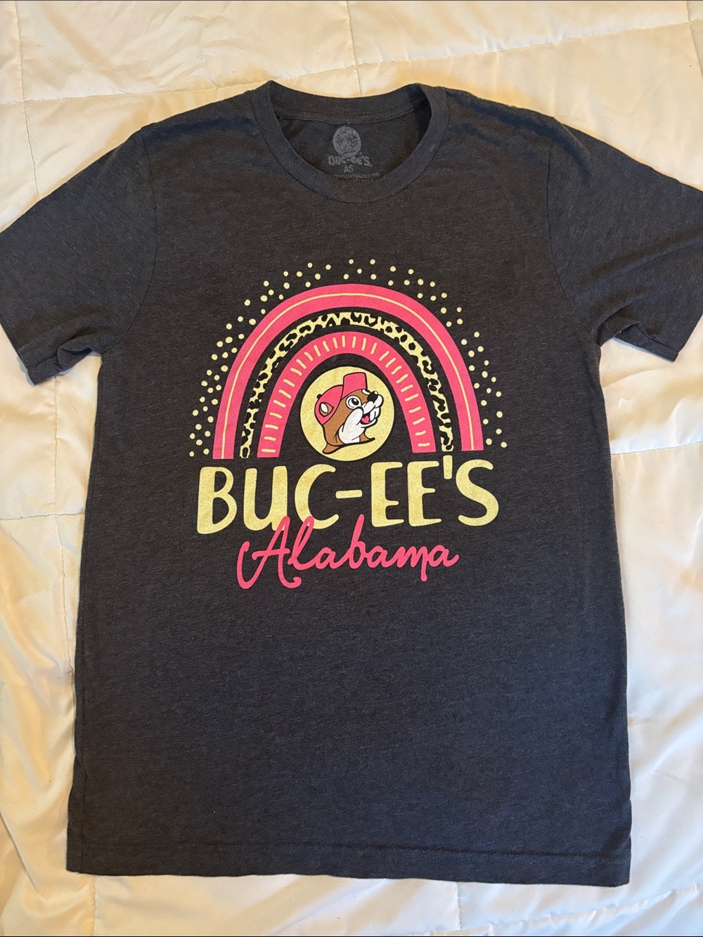 Buc-ee's Alabama Women's Short Sleeve Tee - Charcoal with Pink & Yellow Graphic